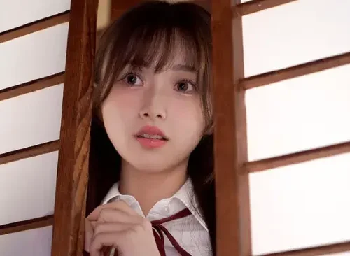 Em gái mới lớn bắt quả tang anh trai sục cu Izumi Momoka