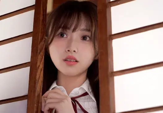 Em gái mới lớn bắt quả tang anh trai sục cu Izumi Momoka